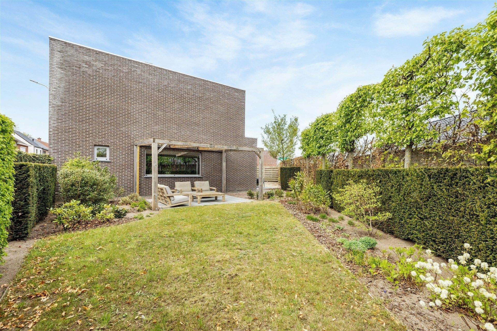 Recente gezinswoning met 3 slaapkamers en inpandige garage (BJ 2014) foto 23