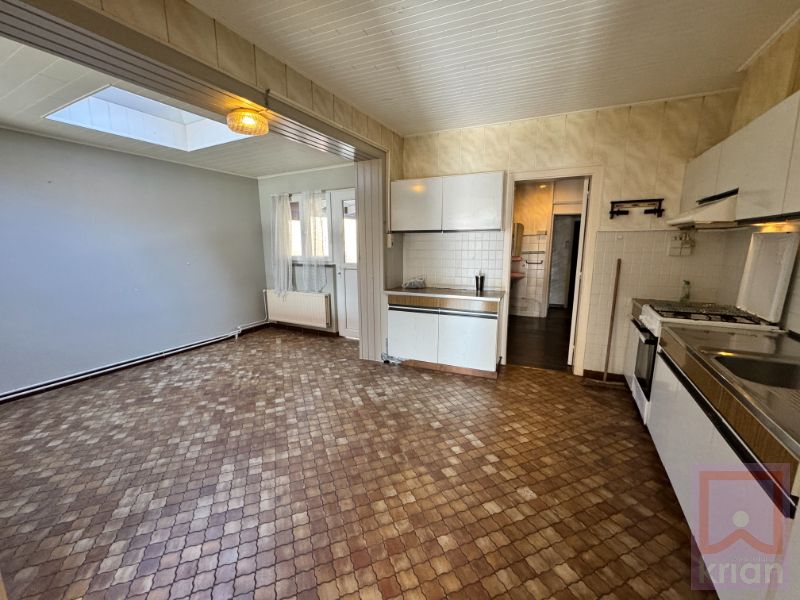 Ruime energiezuinige woning met 3 slpks, zolder, veranda, kelder en magazijn foto 5