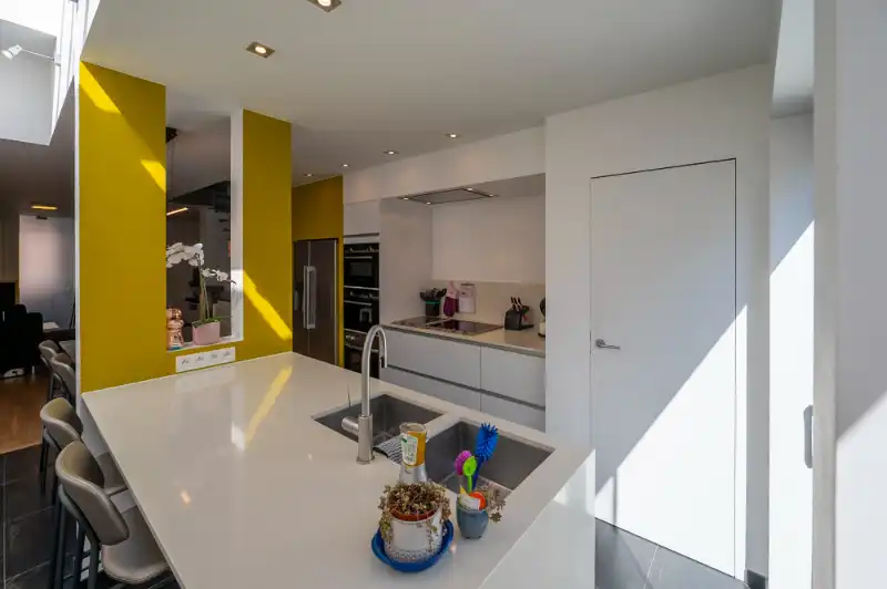 Moderne lumineuze, energiezuinige woning, instapklaar, mooie tuin! foto 6