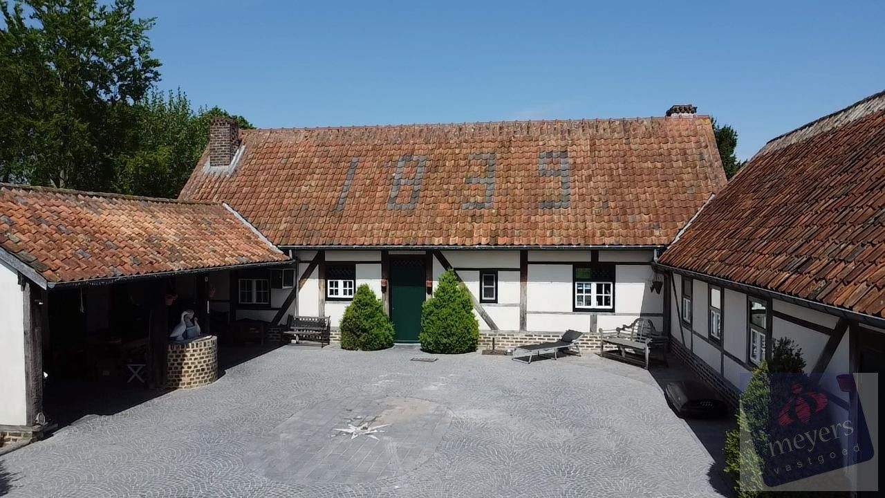Karaktervolle hoeve met zwembad op domein van 1 ha 19 are – vakantiegevoel gegarandeerd! foto 2
