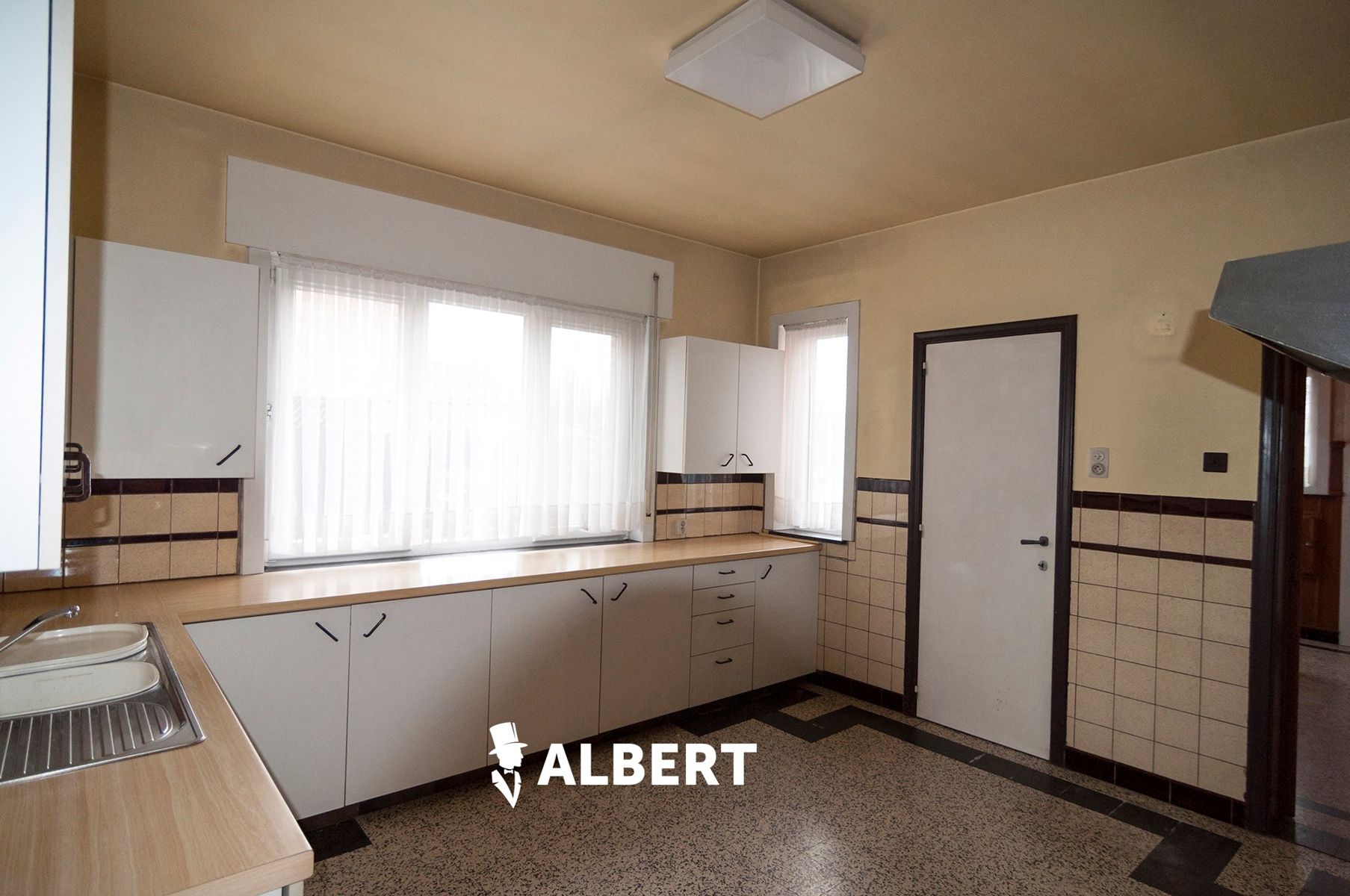 Te renoveren woning met grote tuin nabij centrum Diepenbeek! foto 5