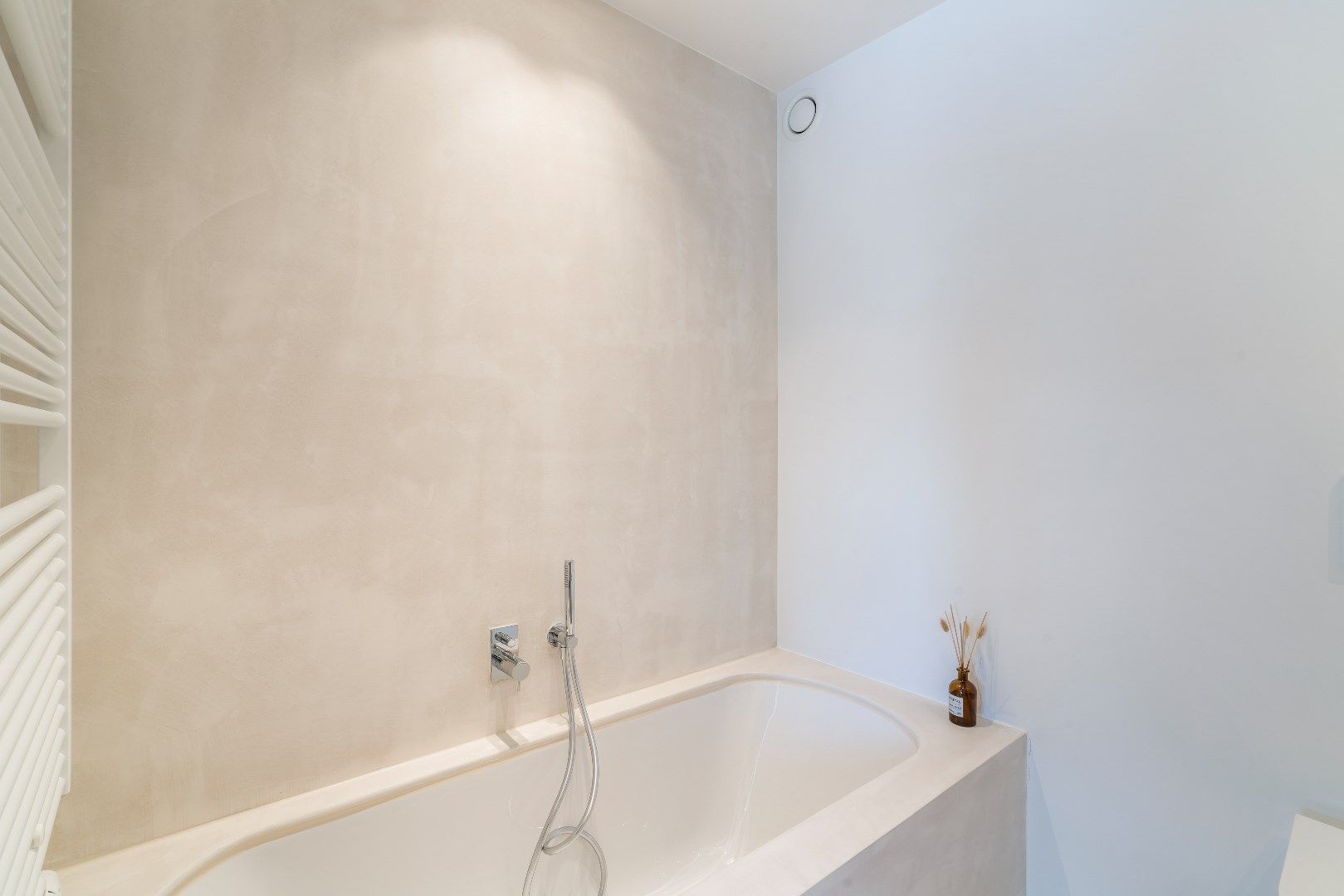 Luxueus hoekappartement met adembenemend frontaal zeezicht (12,5 meter zeezicht) foto 14