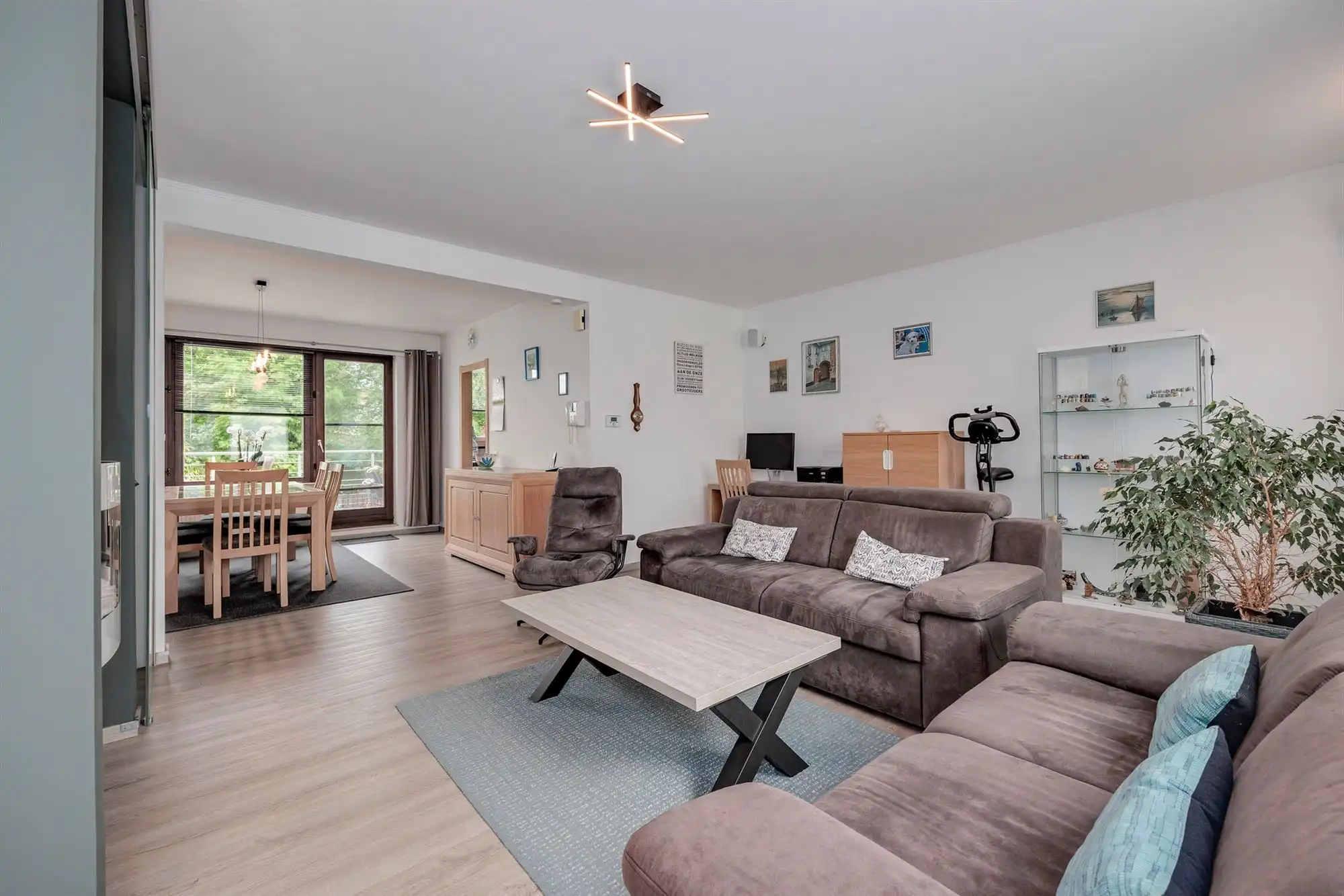 Prachtig huis met 3 slpk en een bureau te Ekeren foto 16
