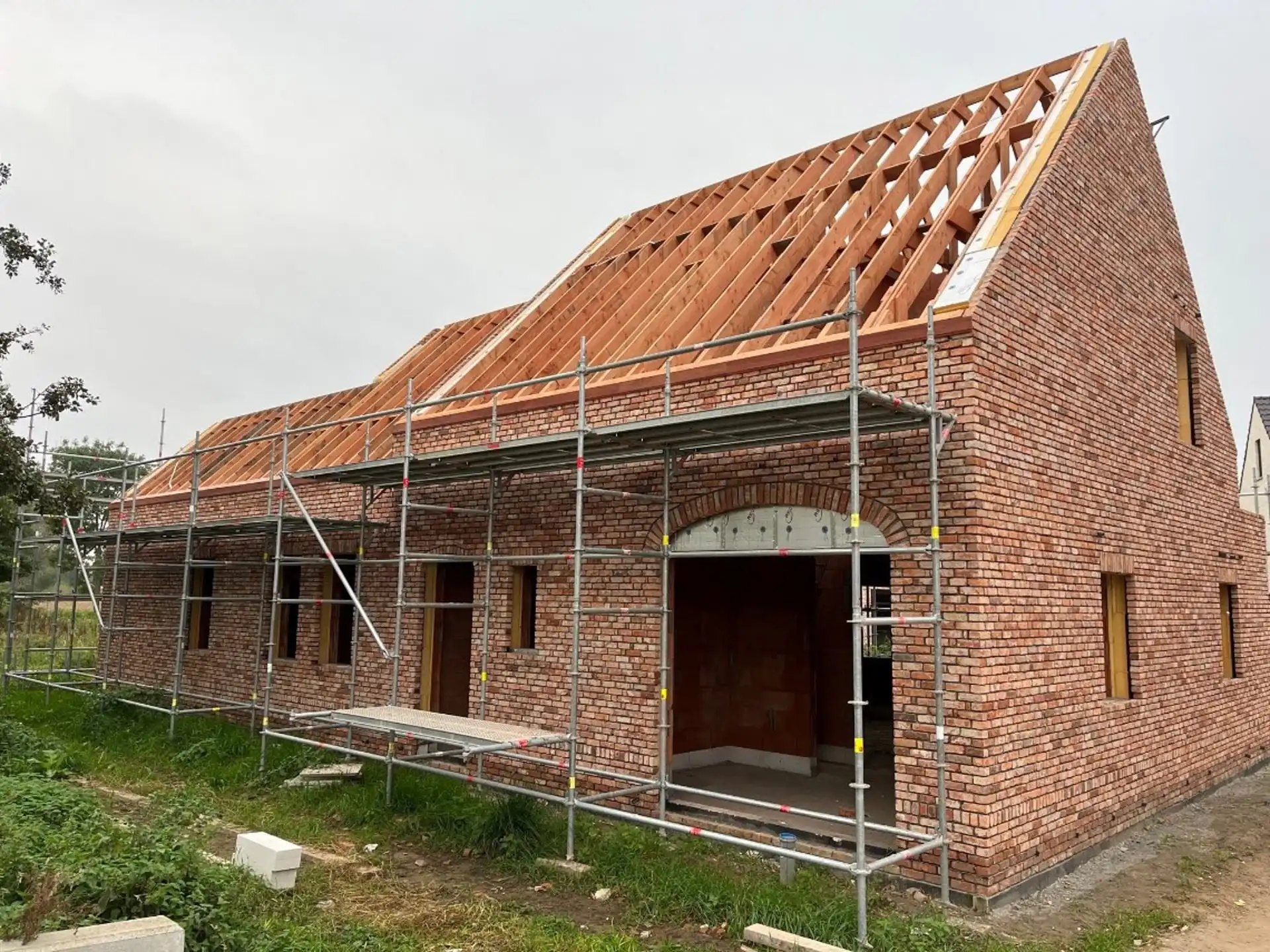 Landelijke nieuwbouwvilla langs de Steenweg in Gavere foto 3