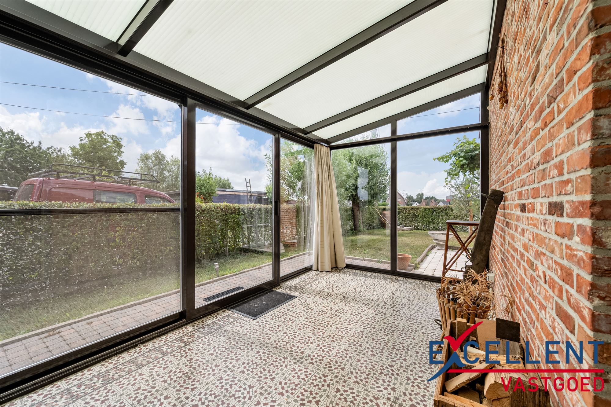 Charmante woning in doodlopende straat te koop foto 3