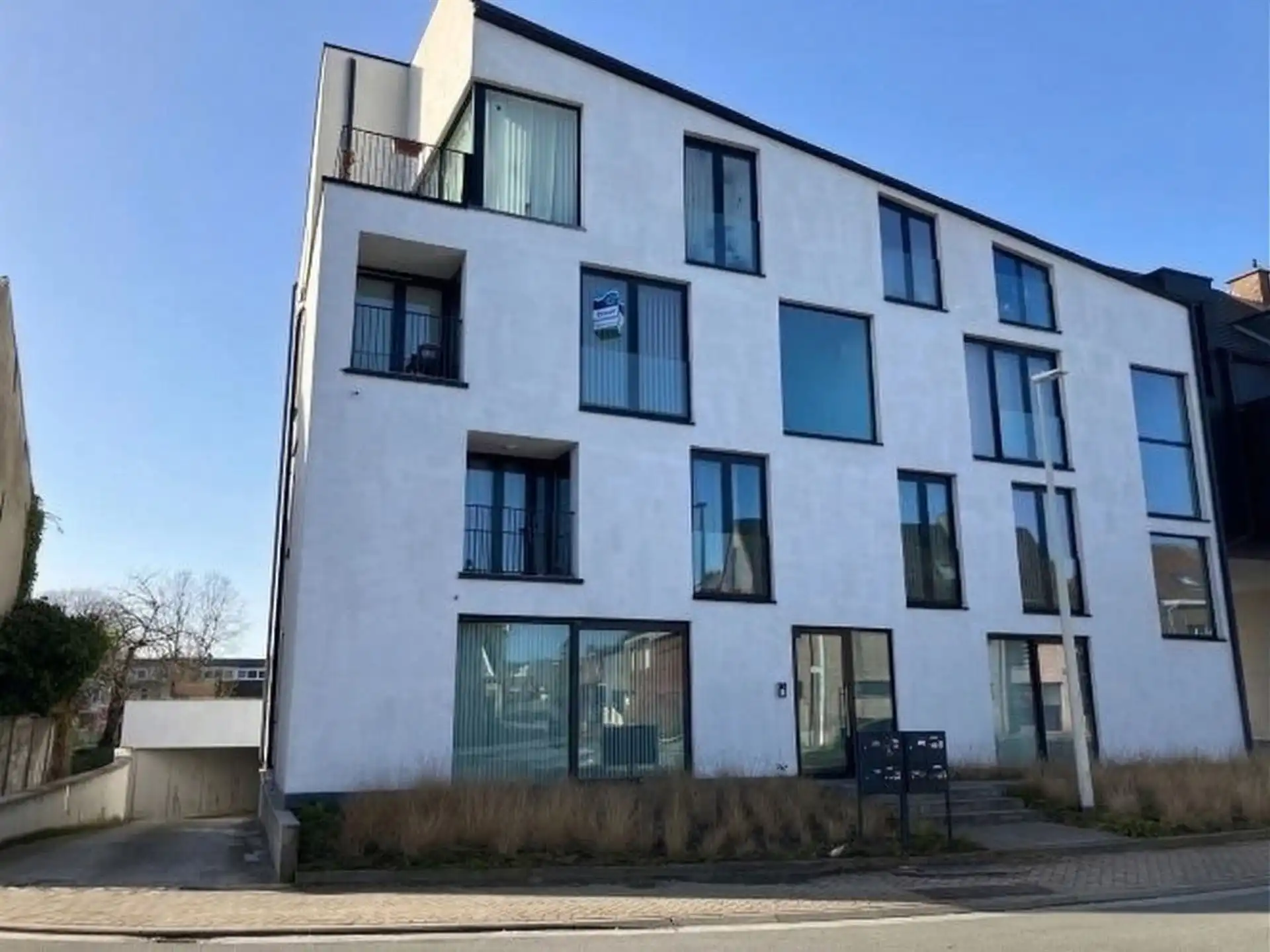 Parking/Garagebox foto 3