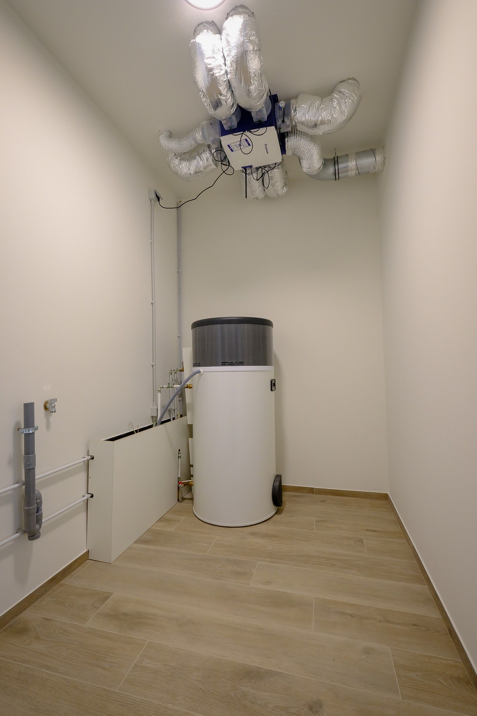 Luxueus appartement van 100 m² met ruim terras van 19 m² foto 17