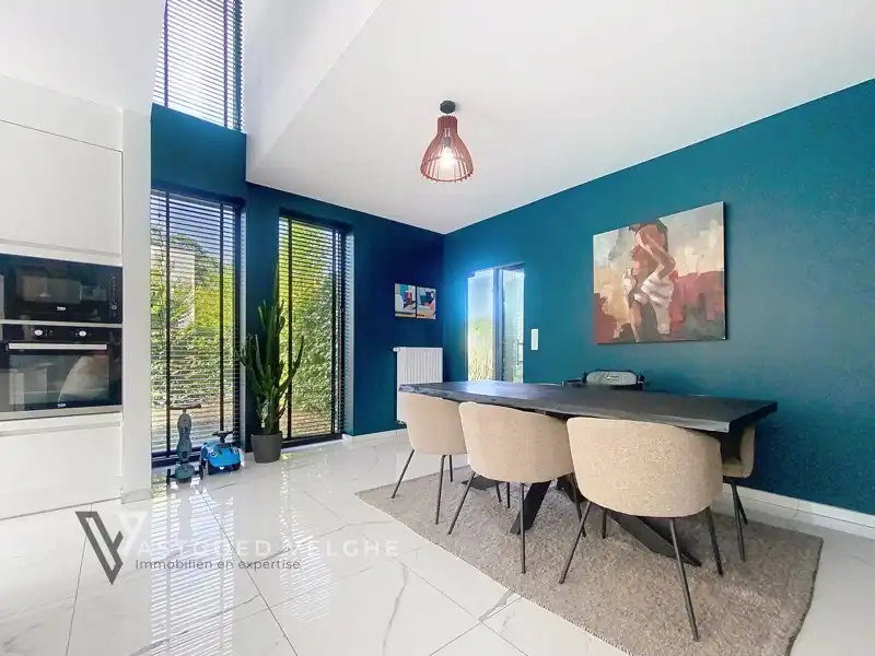 Moderne woning  van 151m² aan de rand van centrum-Genk foto 4