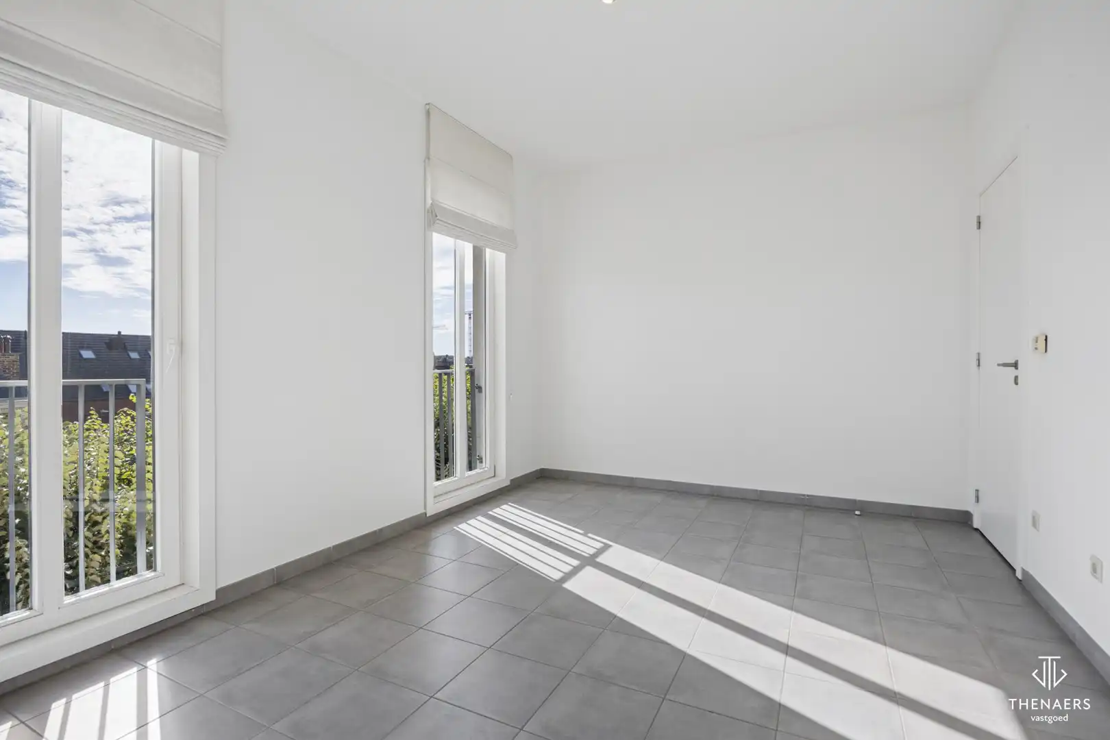 Ruim appartement van 166 m² met 2 terrassen en ondergrondse autostaanplaats in hartje Sint-Truiden. foto 18