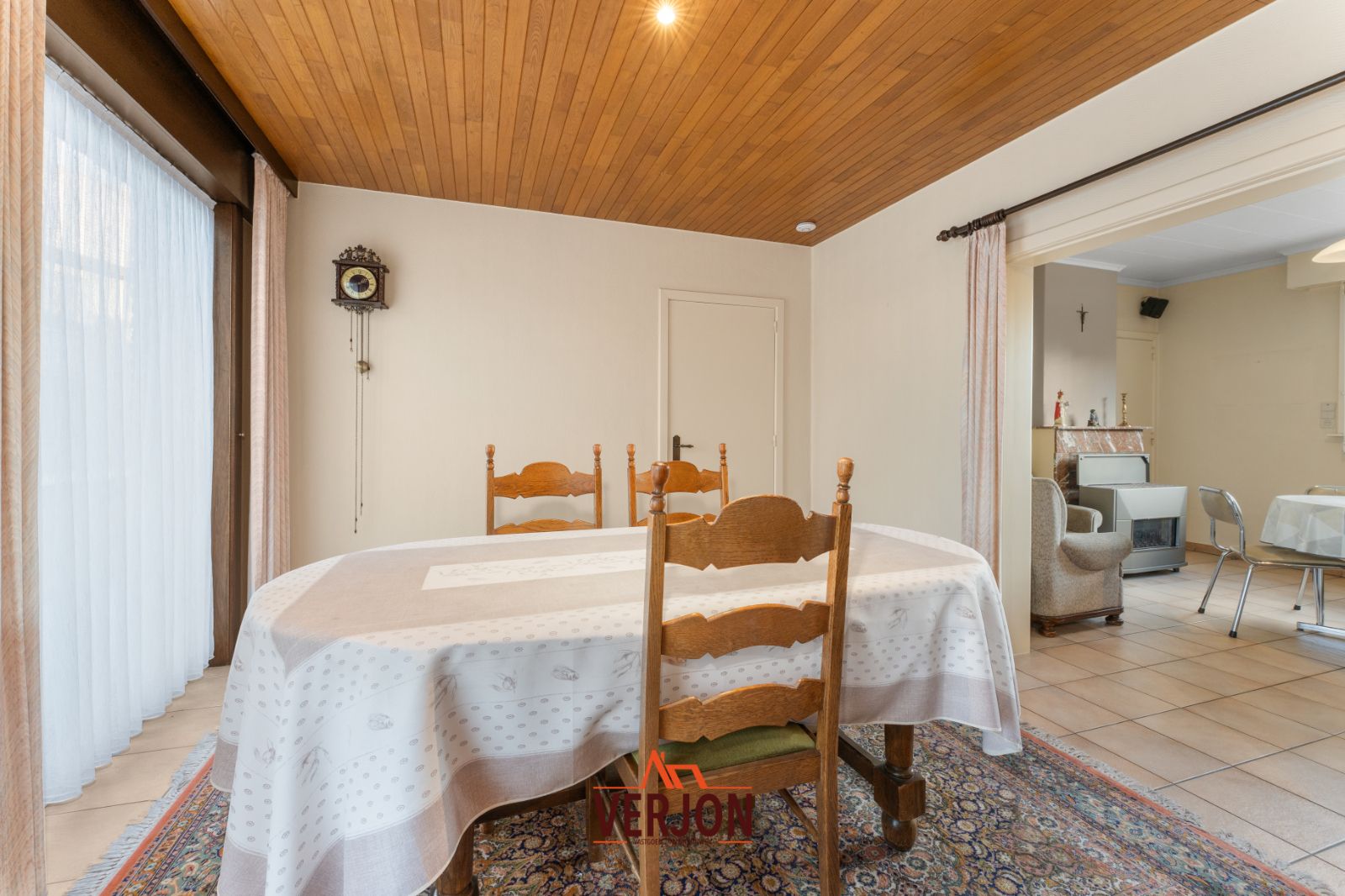 1ste kijkmoment 24/01/26! Gezellige en praktische woning met afgesloten tuin en ruime garage in Ardooie! foto 4