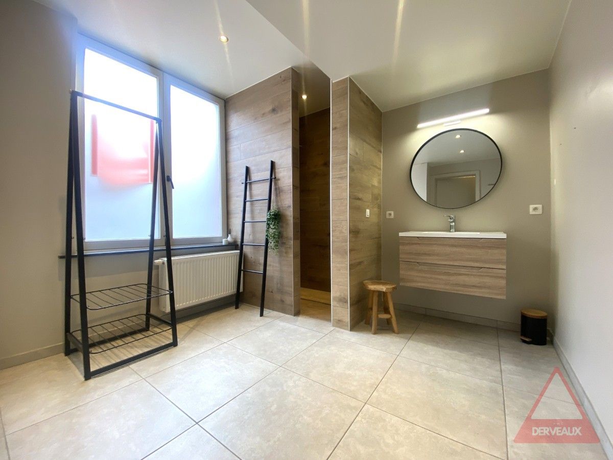 Moorslede – Instapklare en volledig gerenoveerde woning met tuin foto 8