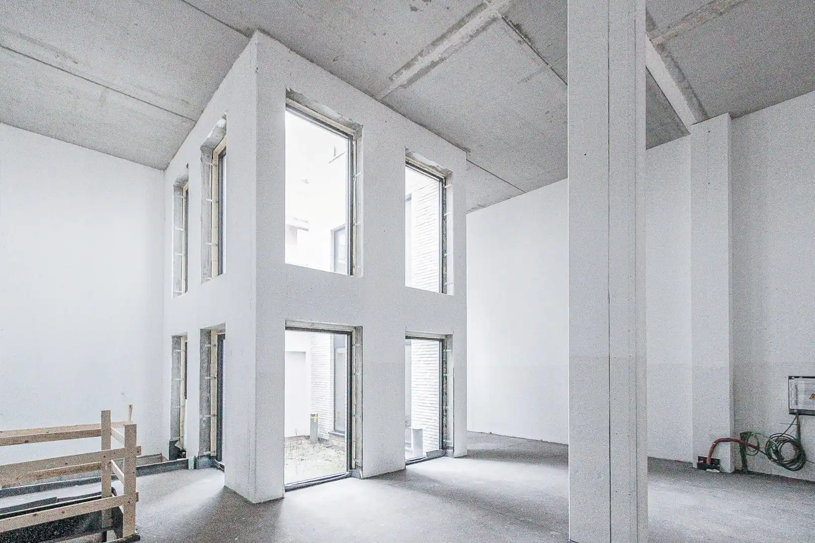 Prachtige winkel Lippenslaan 217 te huur (minimum 50% verplichting horeca of voeding) foto 11