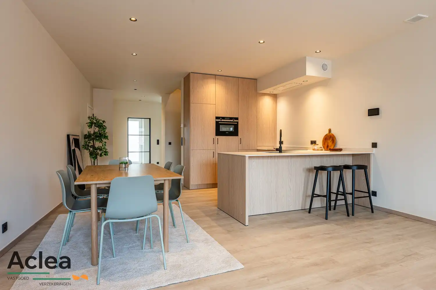 Ruime woning in het centrum van Kaprijke foto 7