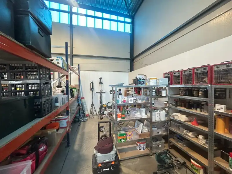 Magazijnruimte van 88 m² + parking - gelegen te Evergem foto 5