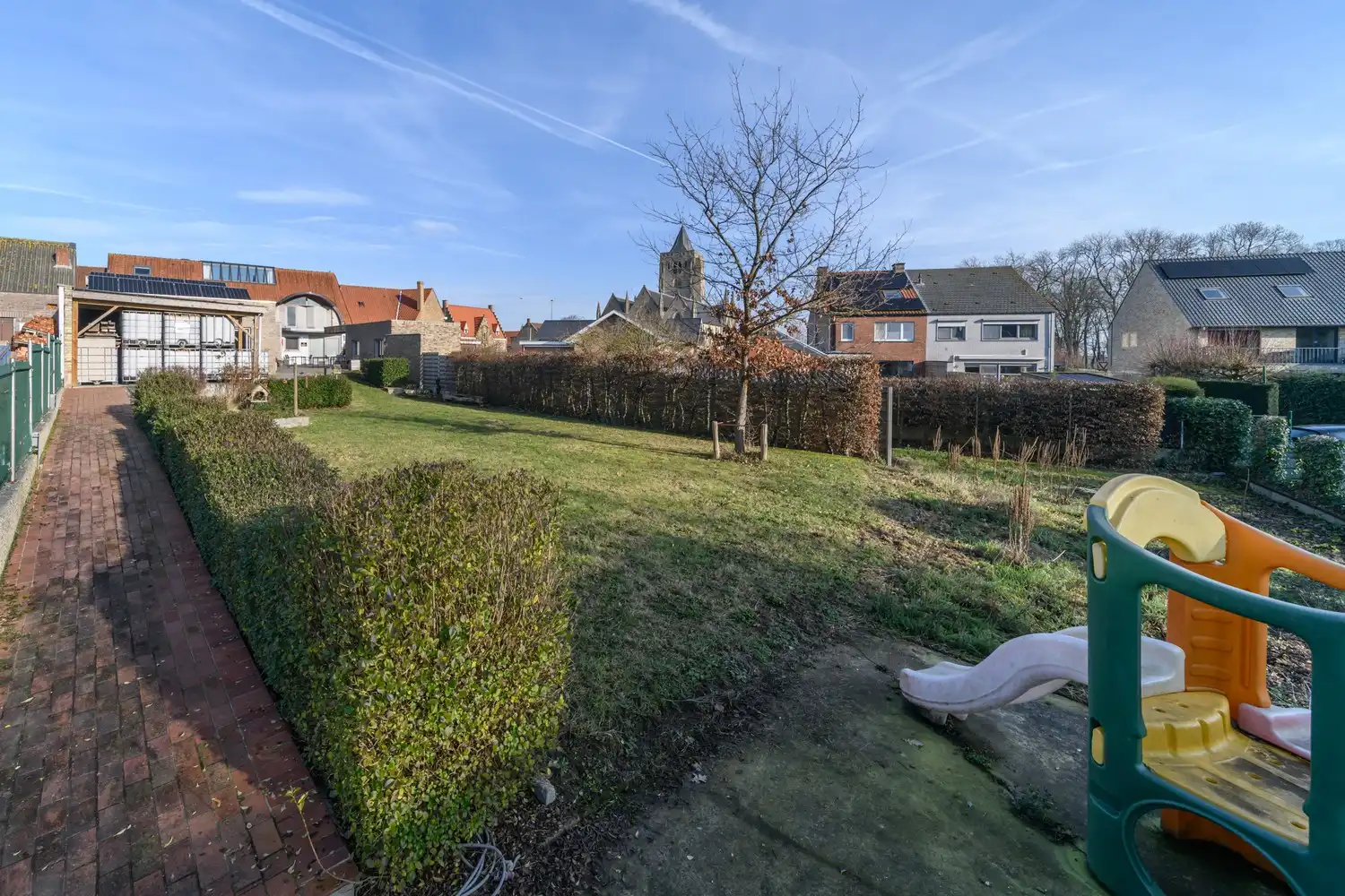 BEVEREN AAN DE IJZER: Handelszaak (momenteel horeca) met heel wat ruimte, woonst én zalige tuin op 1.150m² totale grondoppervlakte. foto 12