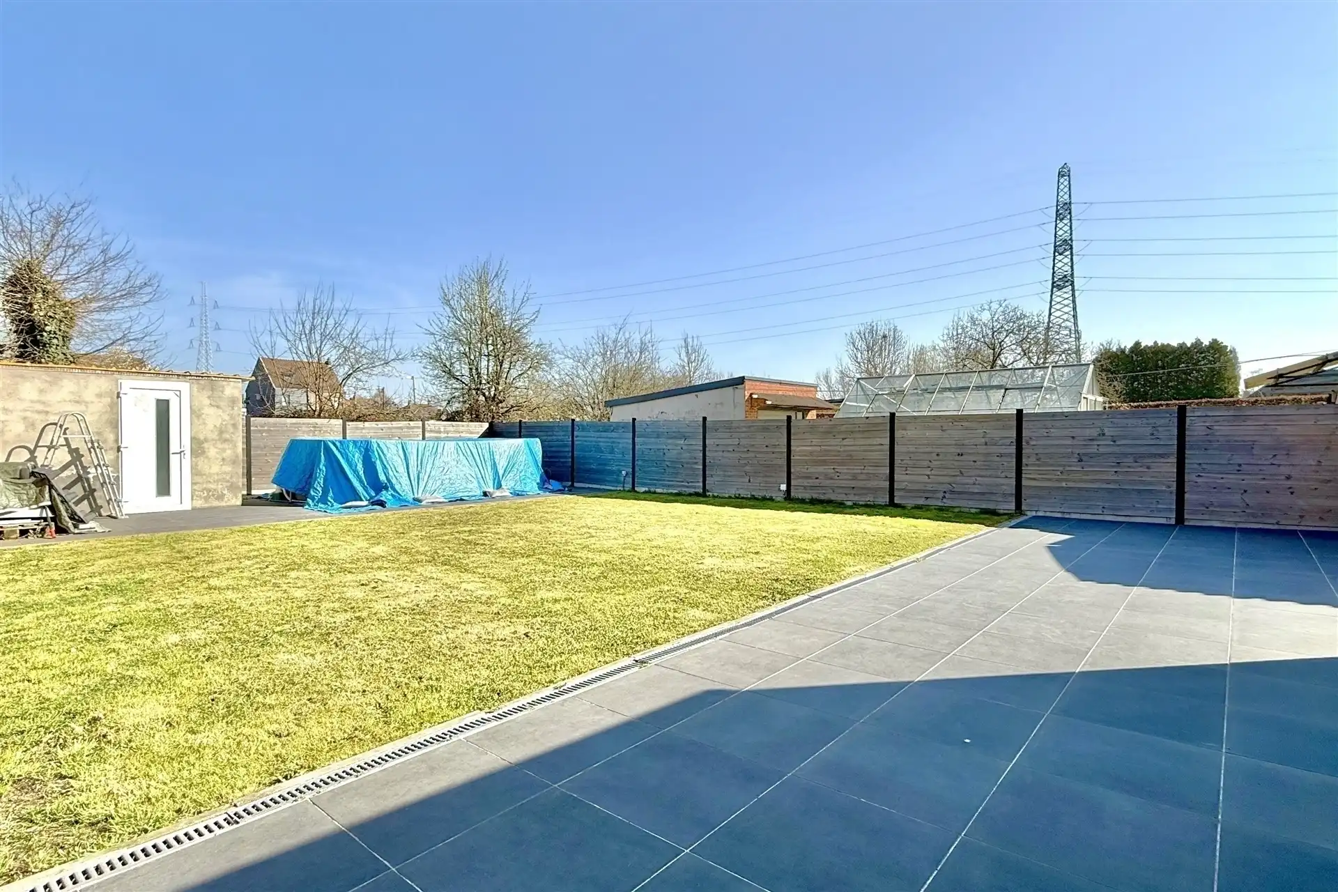 Gerenoveerde woning met 4 slaapkamers foto 27