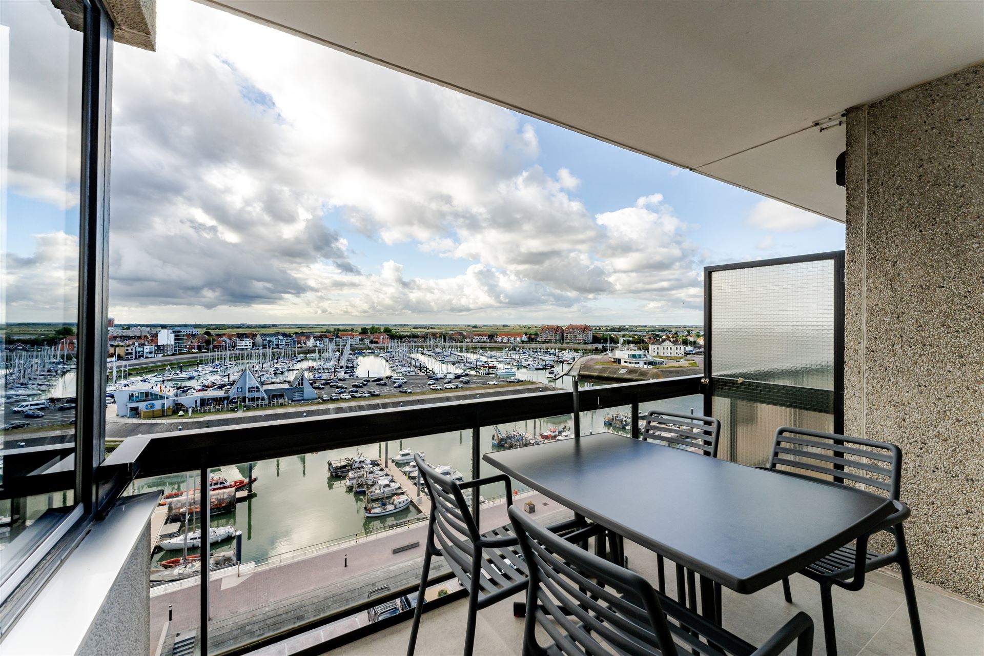 VERNIEUWD APPARTEMENT / JACHTHAVEN foto 16
