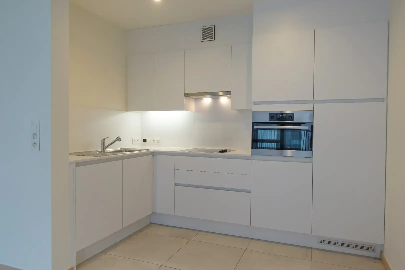 Zorgeloos wonen in stijl: instapklare serviceflat in Residentie Stuyvenberg foto 3