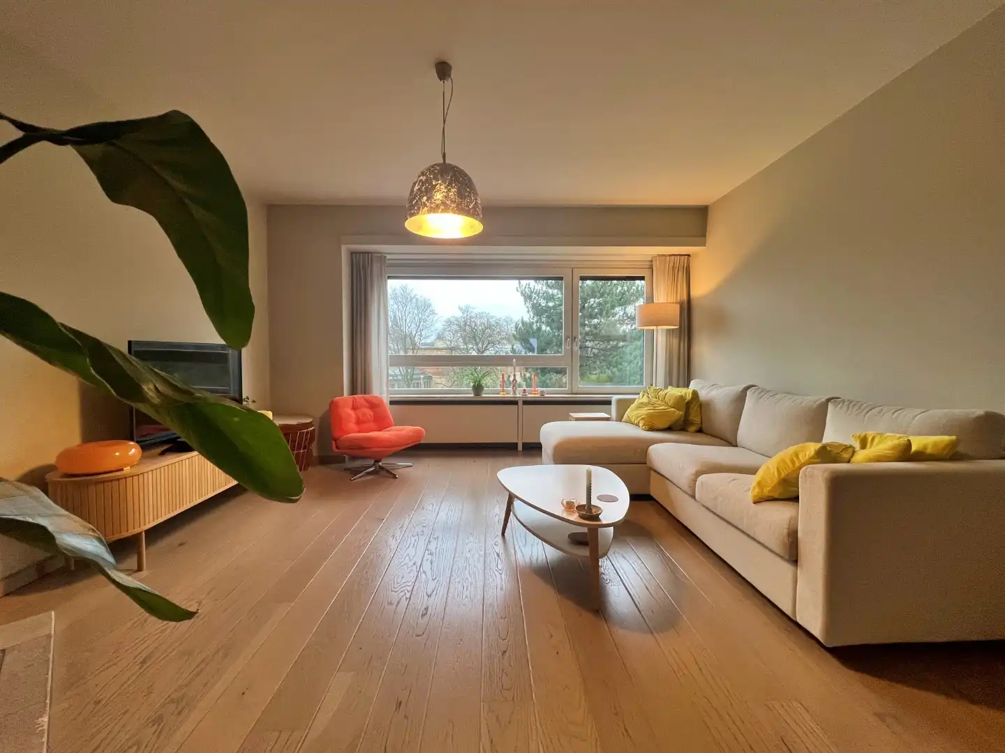 Lichtrijk 2-slaapkamerappartement met terrassen op topligging in Gent foto {{pictureIndex}}