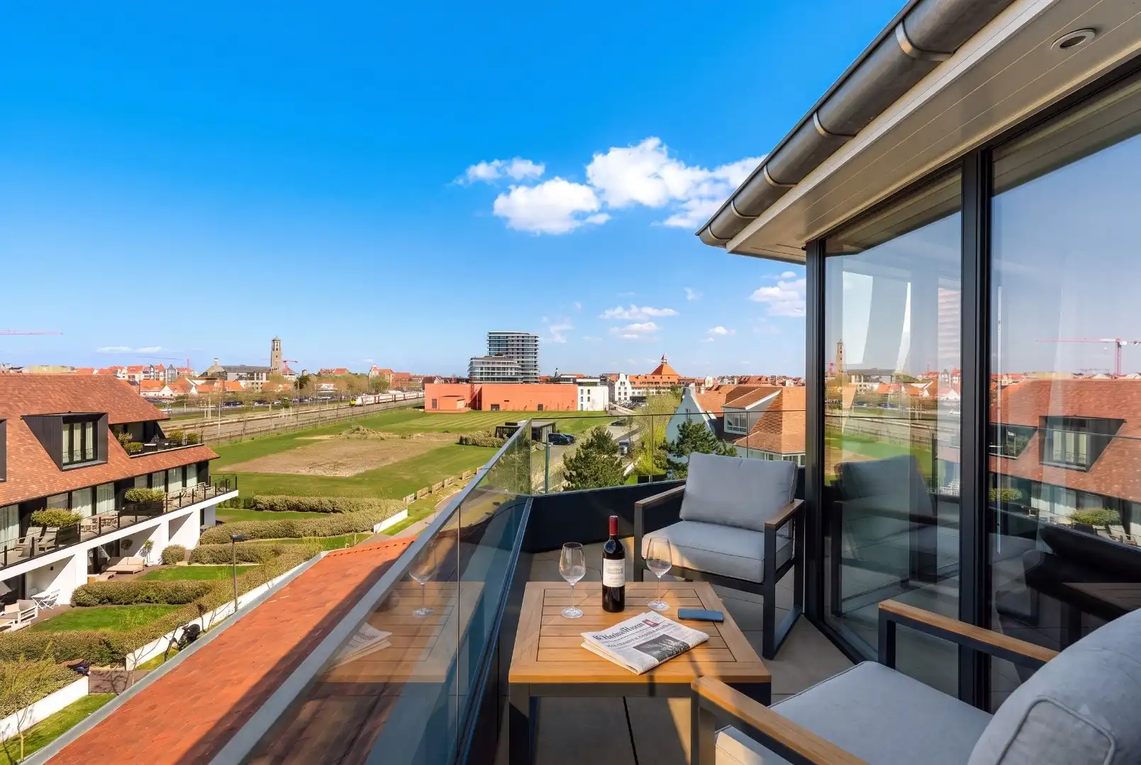 Penthouse met ruim terras te koop in Residentie Meerzicht foto 2