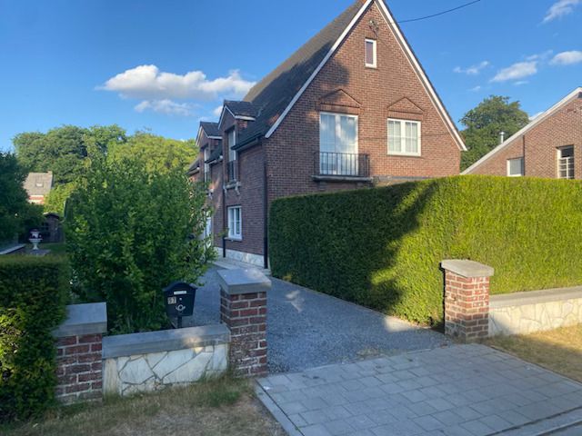 Ruime villa te huur in Mariakerke foto {{pictureIndex}}