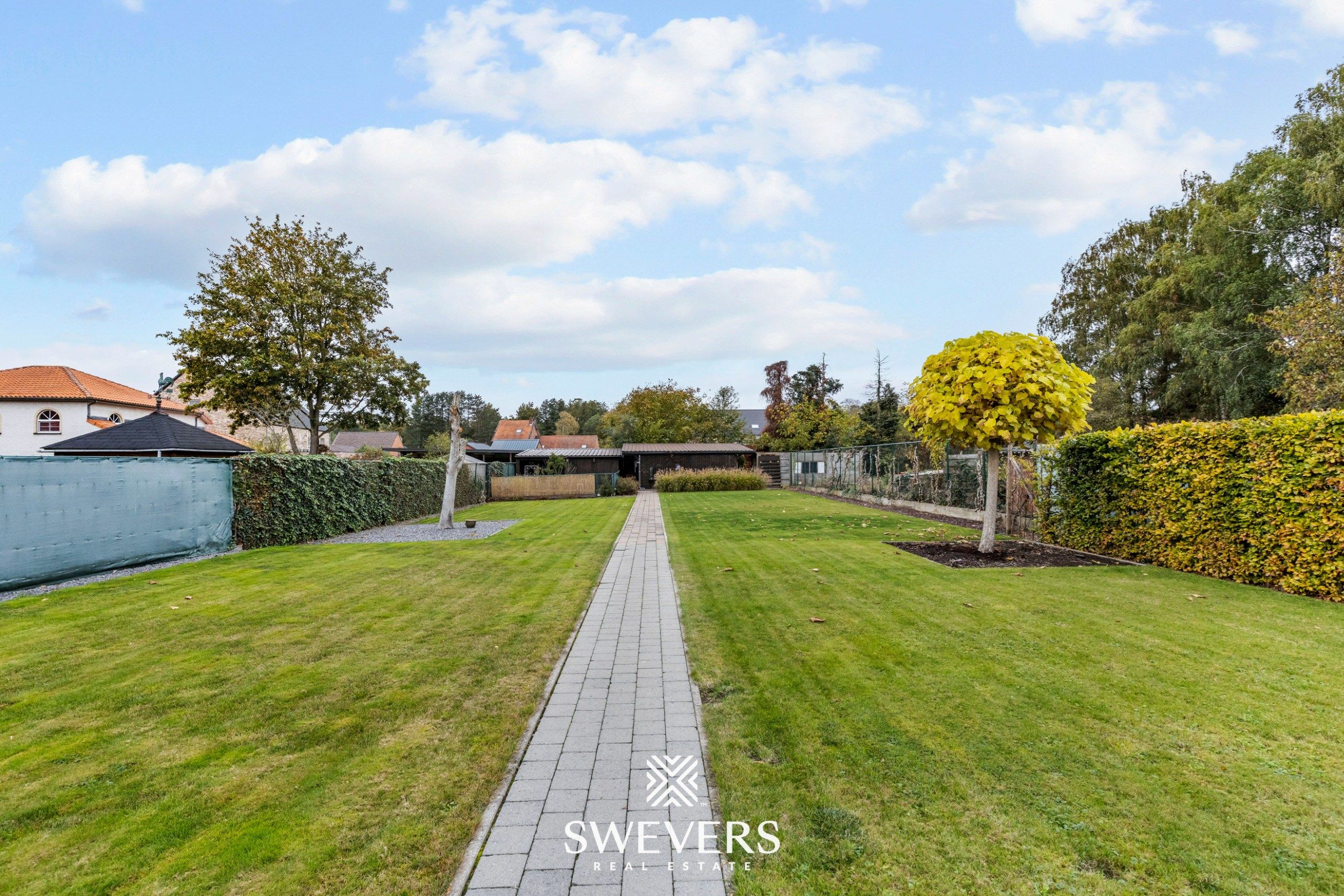 Ruime landelijke woning op 13 are 36 ca in Koersel.  foto 25