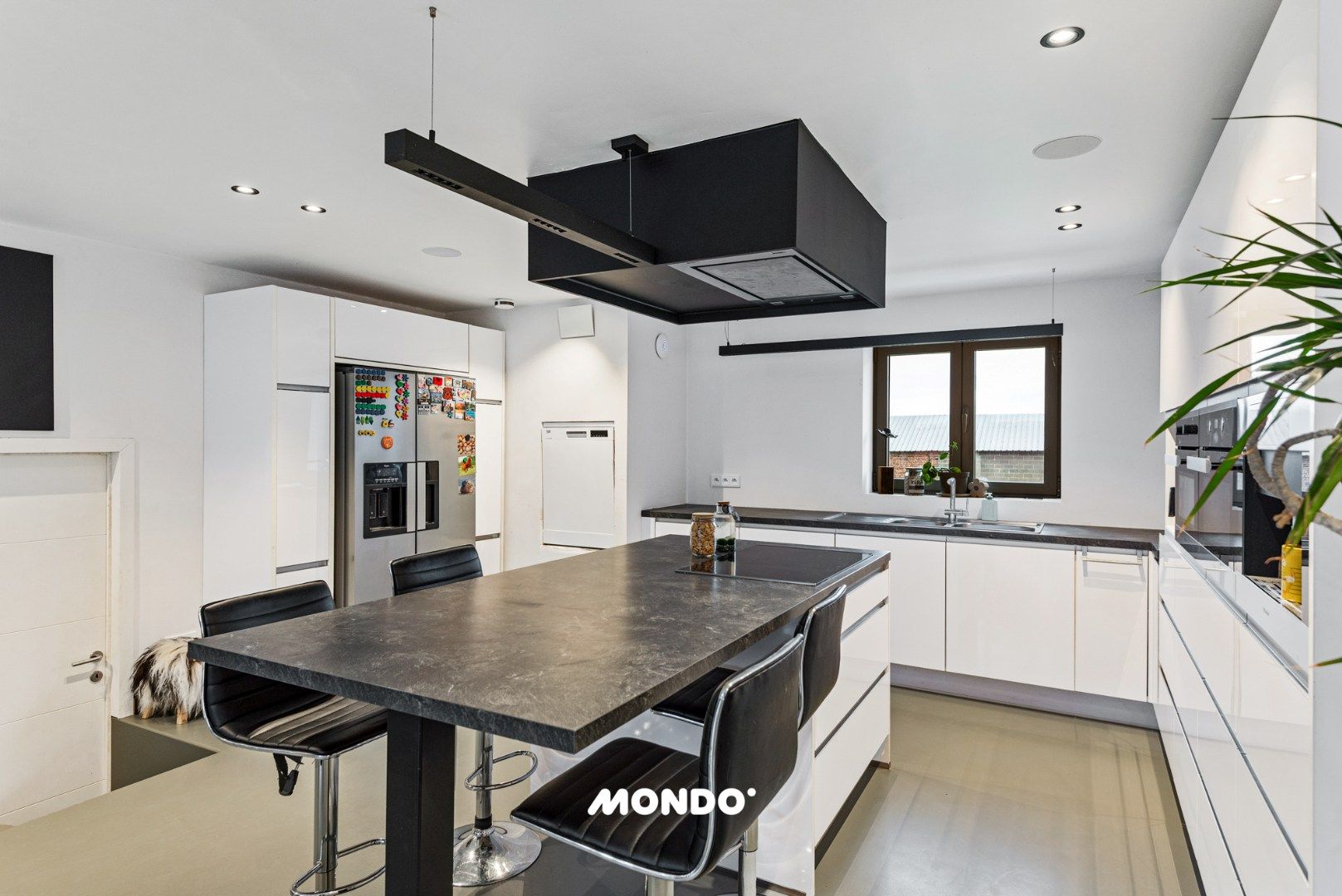 Ruime gezinswoning (5SLK) Meise: met Poolhouse, zwembad en 60m² Opslag/Garage. foto 11