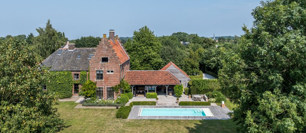 Het “Kasteelke” van Voorde. Waar stilte, stijl en geschiedenis samenvallen. foto 4