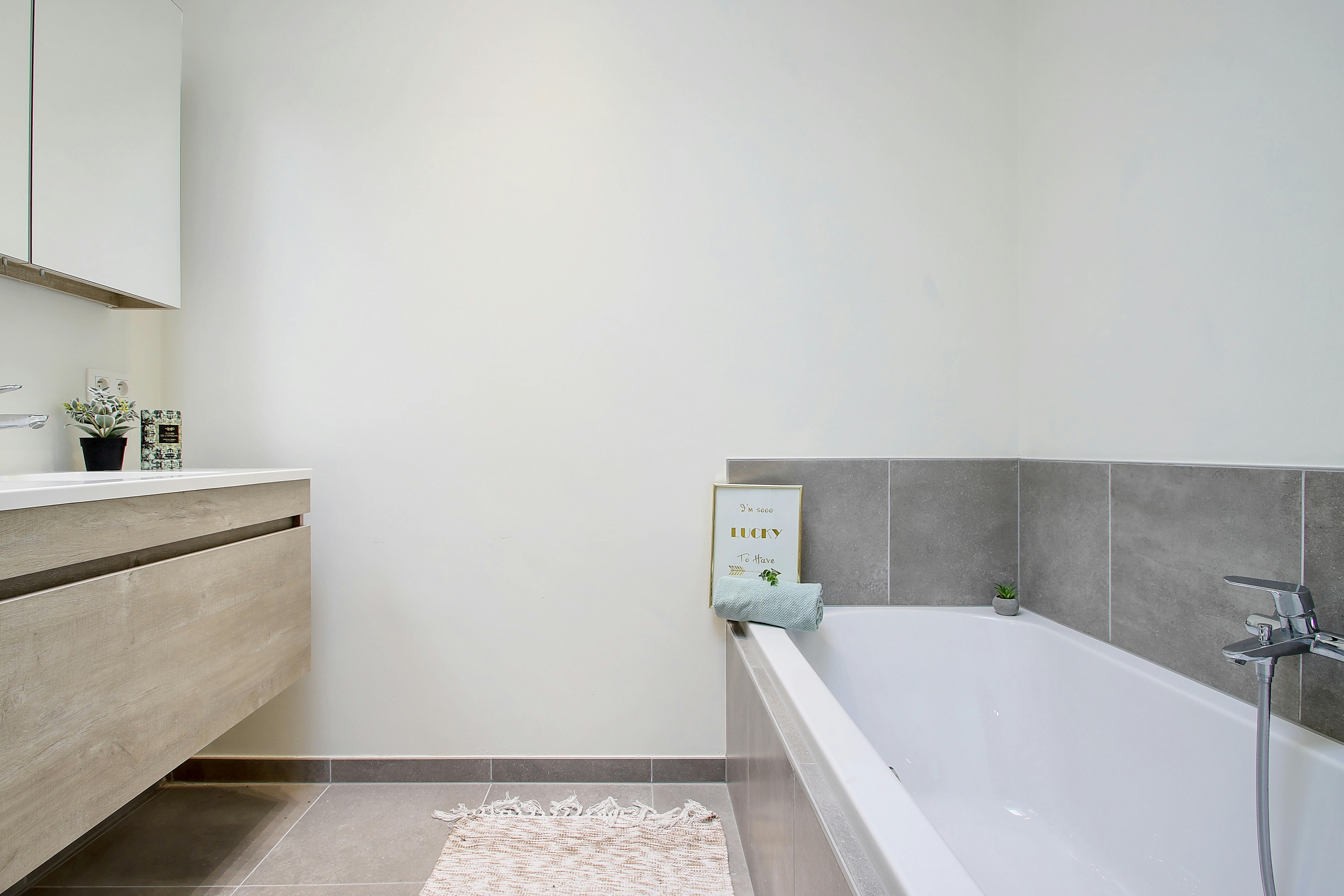 Ruim nieuwbouwappartement te koop in het centrum. foto 11