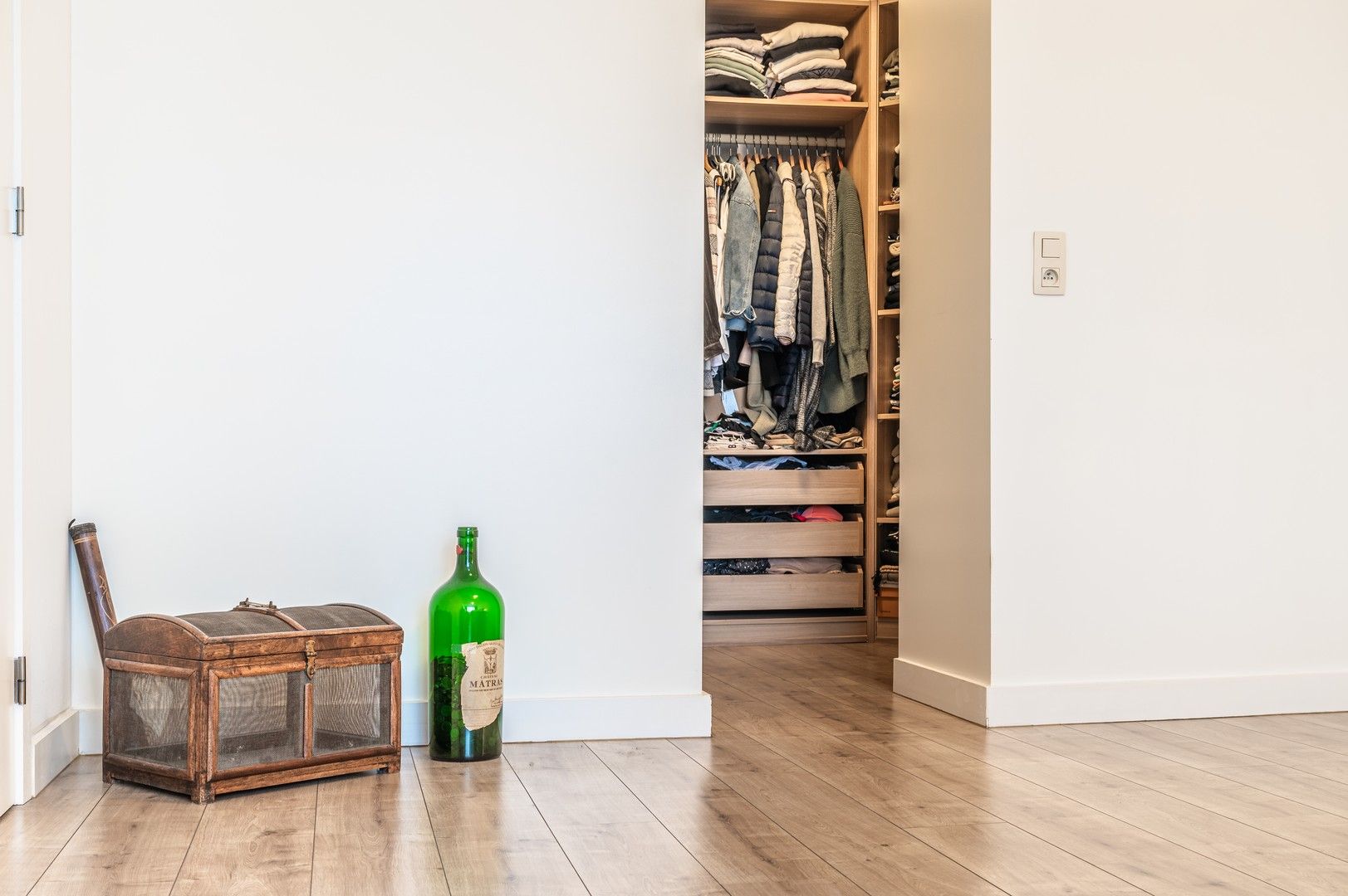 Stijlvolle, ruime gezinswoning met 5 slaapkamers op topligging foto 11