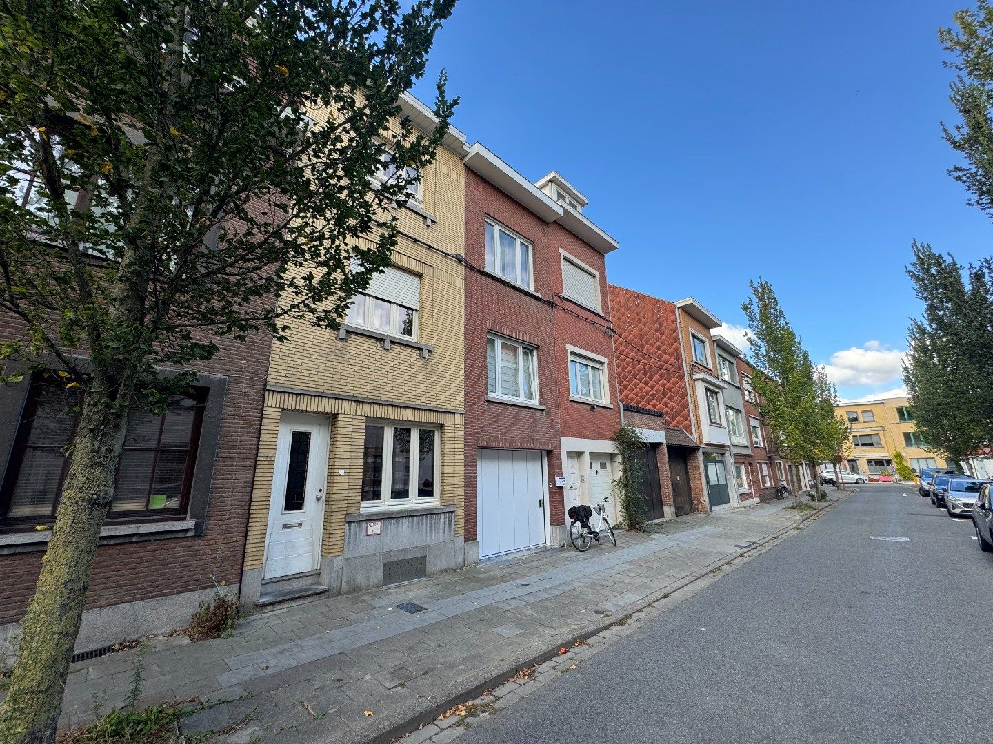 Stadswoning met 3 slpk en tuintje te koop op zeer goede locatiein Kortrijk. foto 20