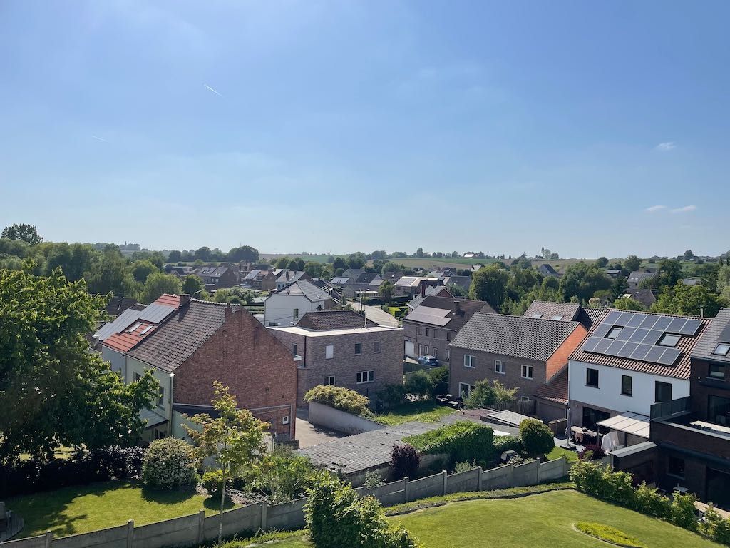 Uitzonderlijk villa-appartement met 3 kamers en 2 staanplaatsen foto 27