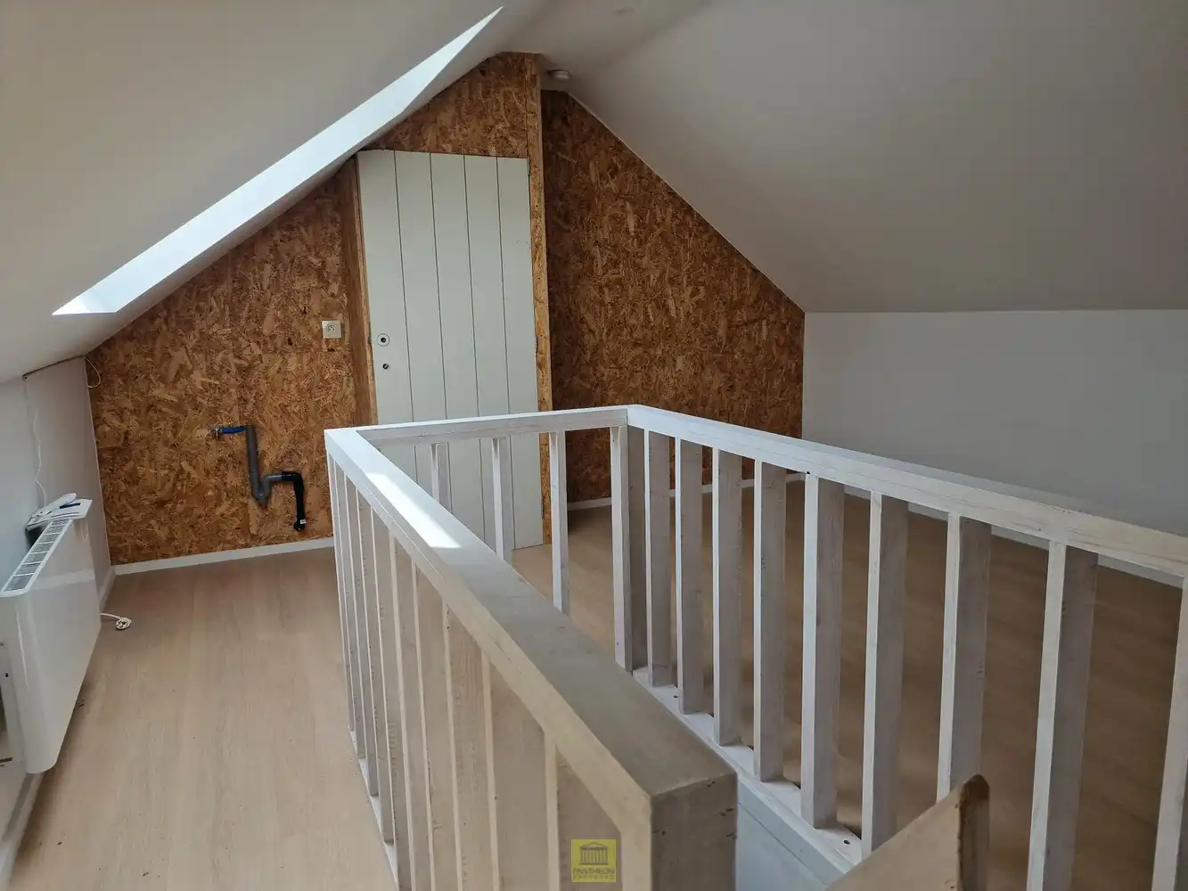 Rustig en centraal gelegen in Haaltert – gebouw met 2 duplexappartementen en 2 ruime garages! foto 27