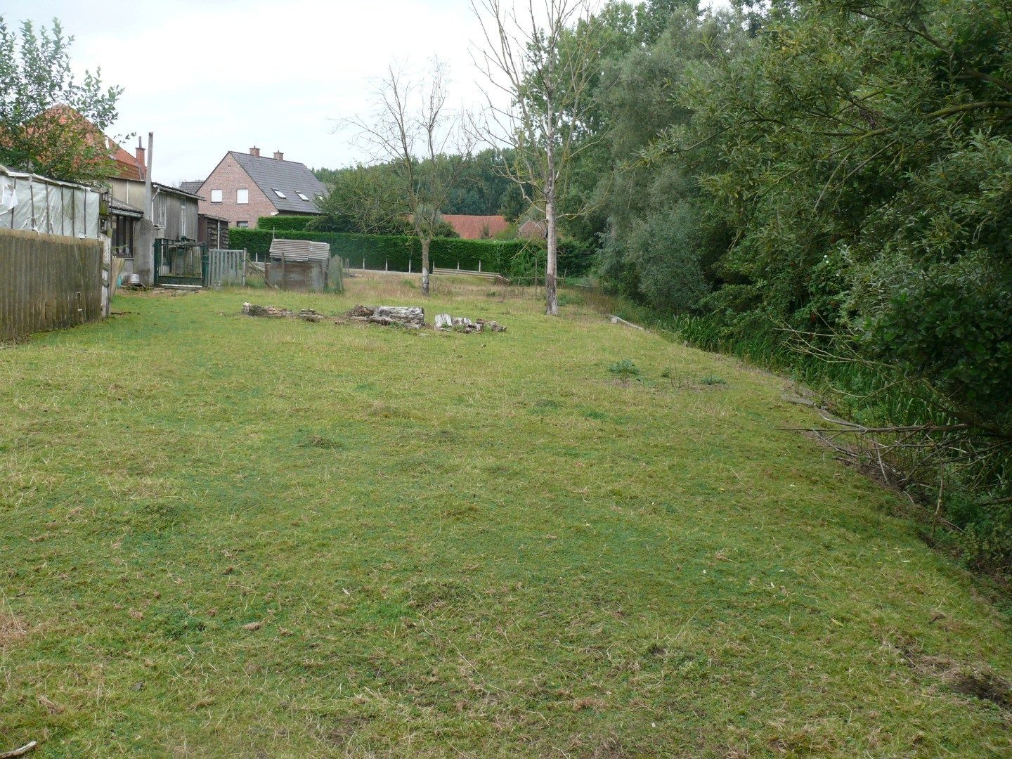 Landhuis op 15are 10ca met straatbreedte van 49m foto 9