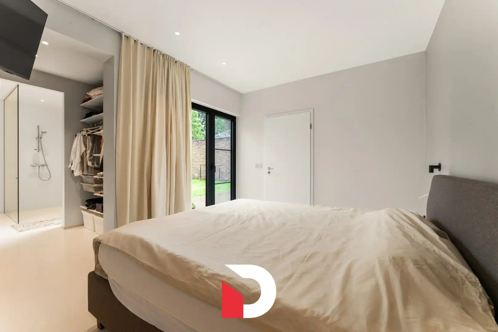 Unieke tijdloze villa met 3 tot 4 slk op leuk perceel in Sint-Andries foto 21