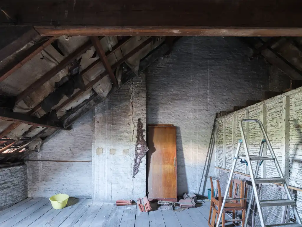 Te renoveren herenwoning met vier slaapkamers en stadstuin nabij het Keizerpark. foto 19
