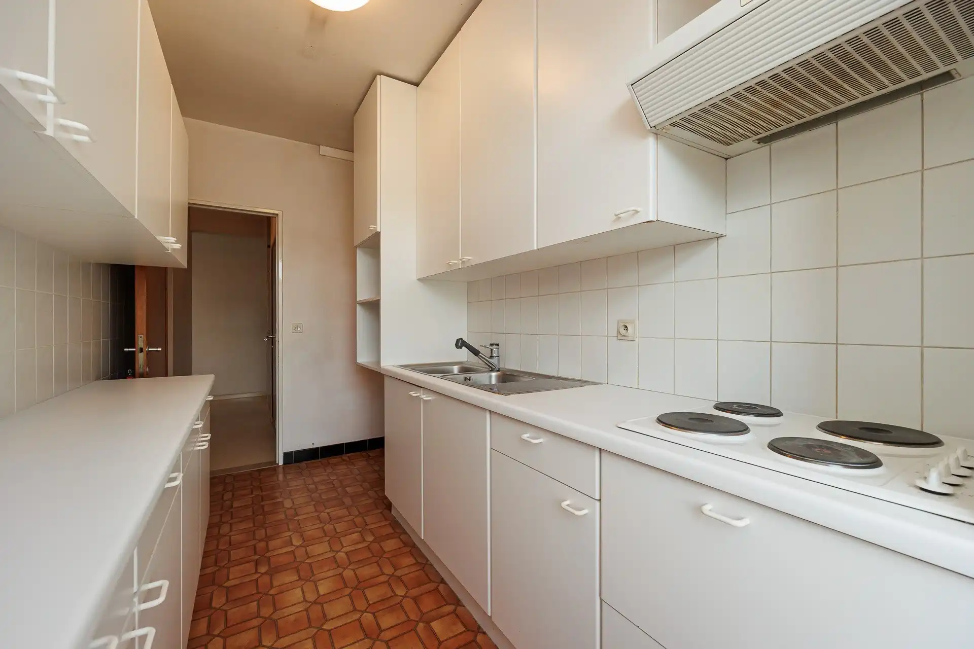 Lichtrijk appartement met garage nabij park Ertbrugge foto 14