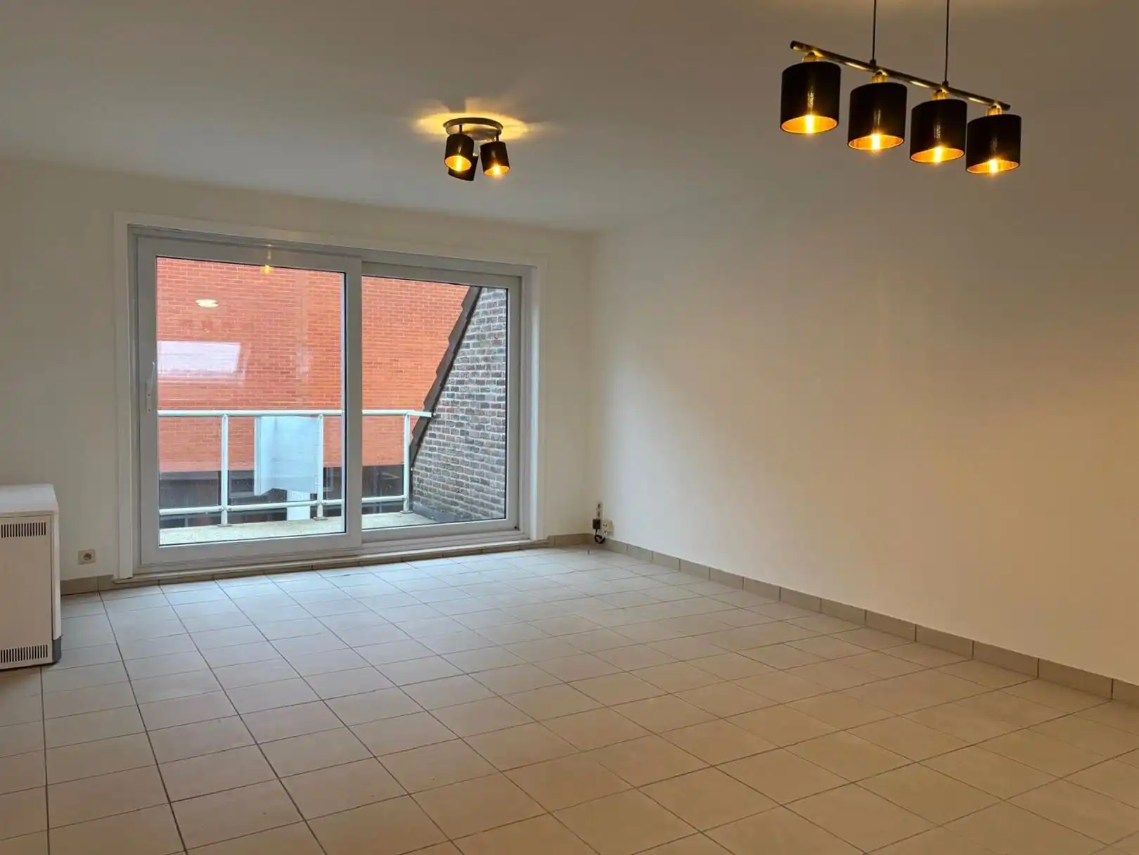 Ongemeubeld duplex appartement met 2 slaapkamers foto 2