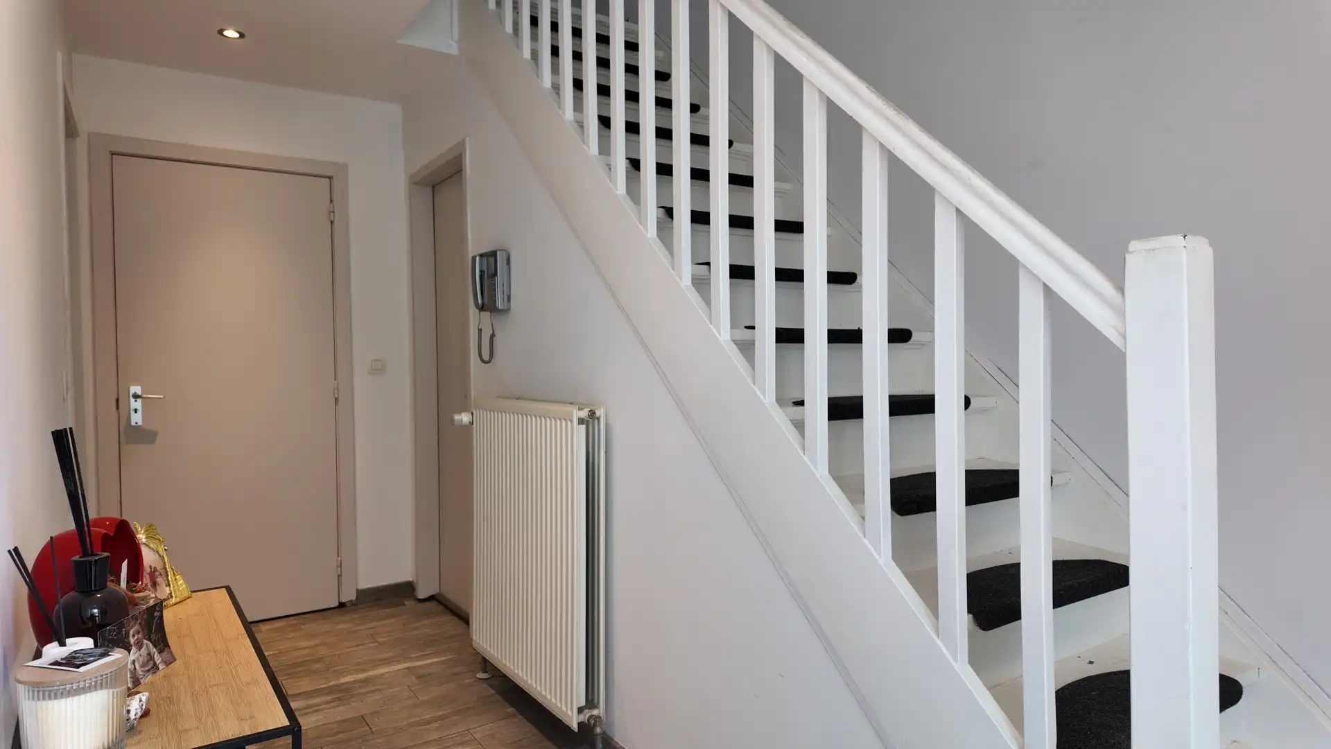HOB MET 3 SLPKS TE KOOP - GENK foto 3