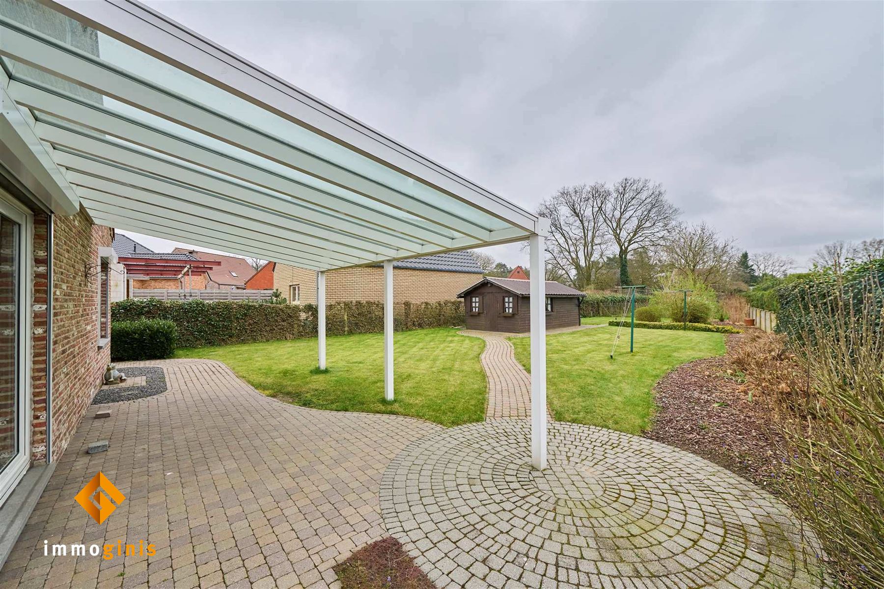 Zeer goed onderhouden woning met 2 slpks (+ mog. tot 2 à 3 extra kamers), overdekt terras en mooie tuin! foto 13