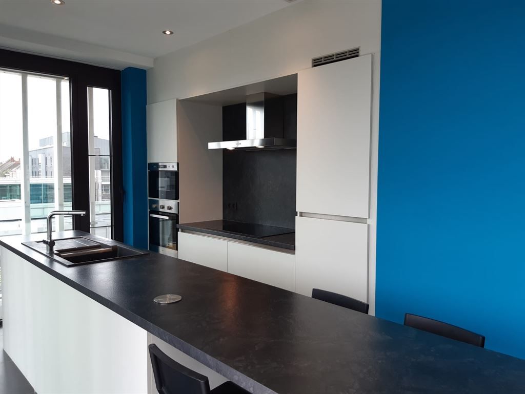 Zeer mooi hoekappartement met 2 slaapkamers foto 4