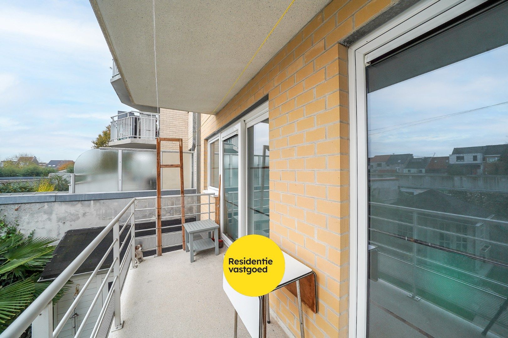 Instapklaar appartement met 2 terrassen te Mariakerke foto 16