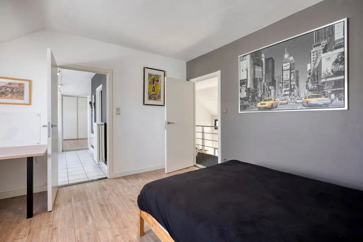 Karaktervolle viergevel woning op 24 are in Grimbergen – wonen en werken op toplocatie foto 35