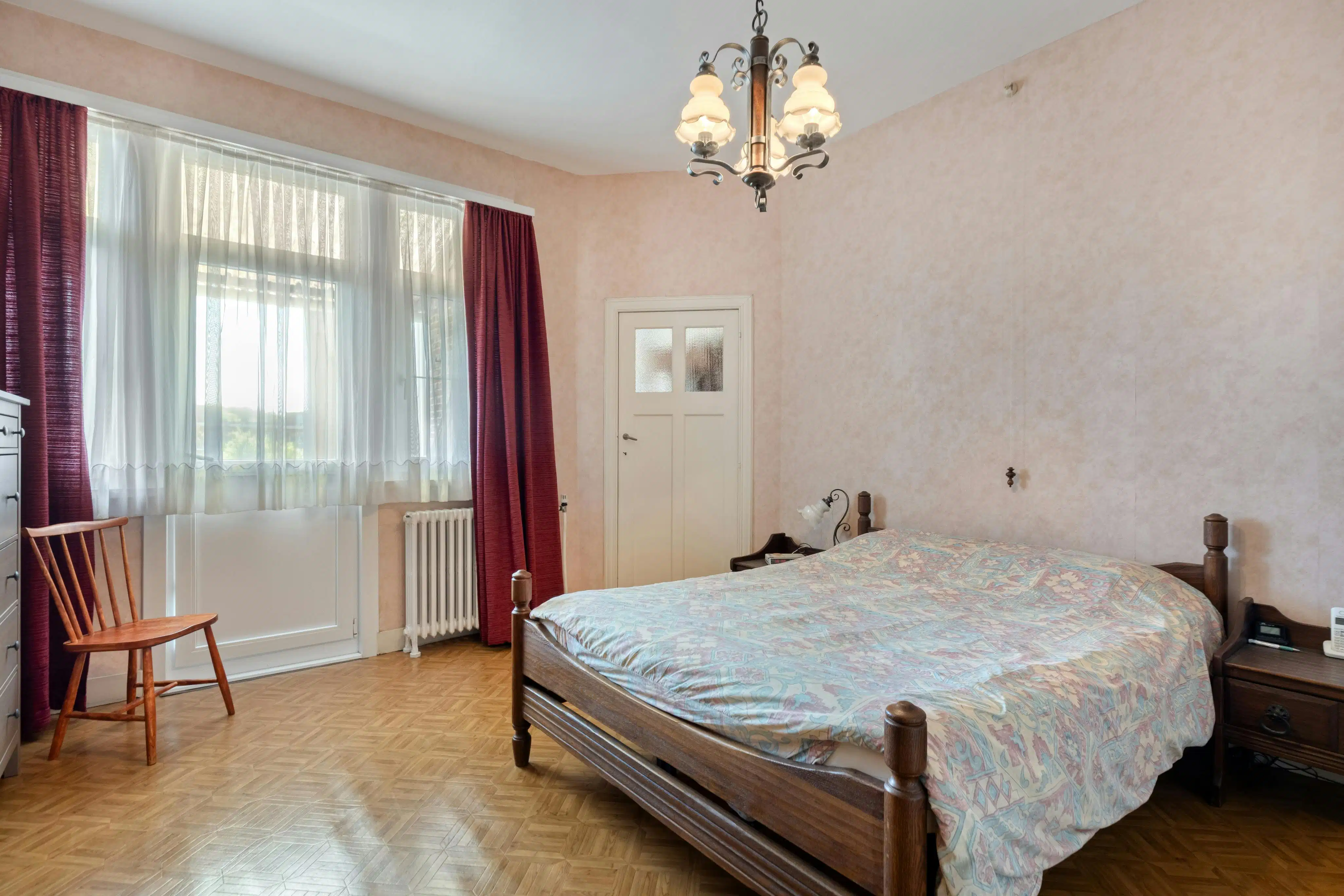 Charmant huis met ruime en zonnige tuin te koop in Merksem! foto 14