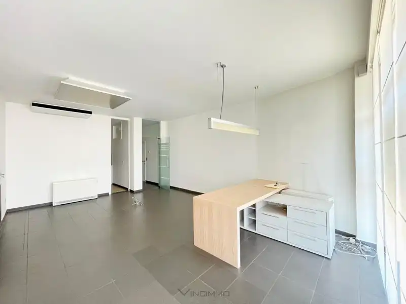 Centraal gelegen ruim appartement met 4 slaapkamers in hartje Knokke foto 3