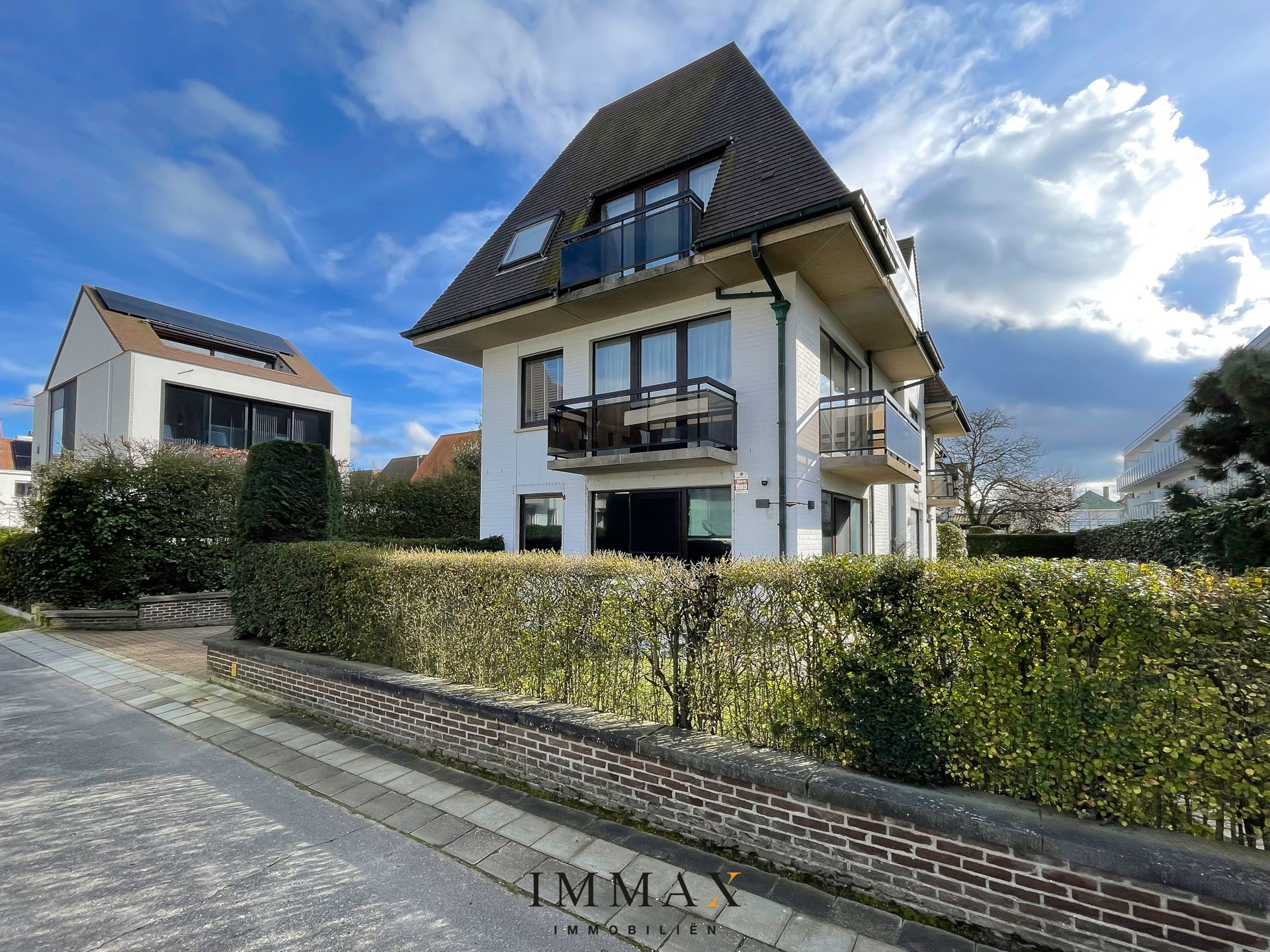 Hoekappartement in villaresidentie met garagebox | Knokke foto 3