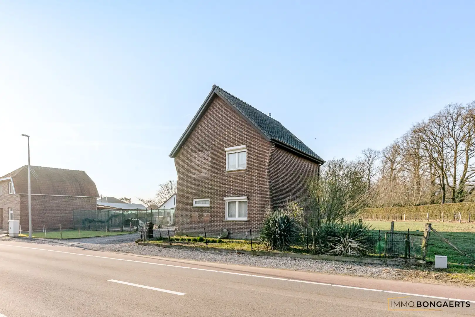 Te renoveren woning  foto 3