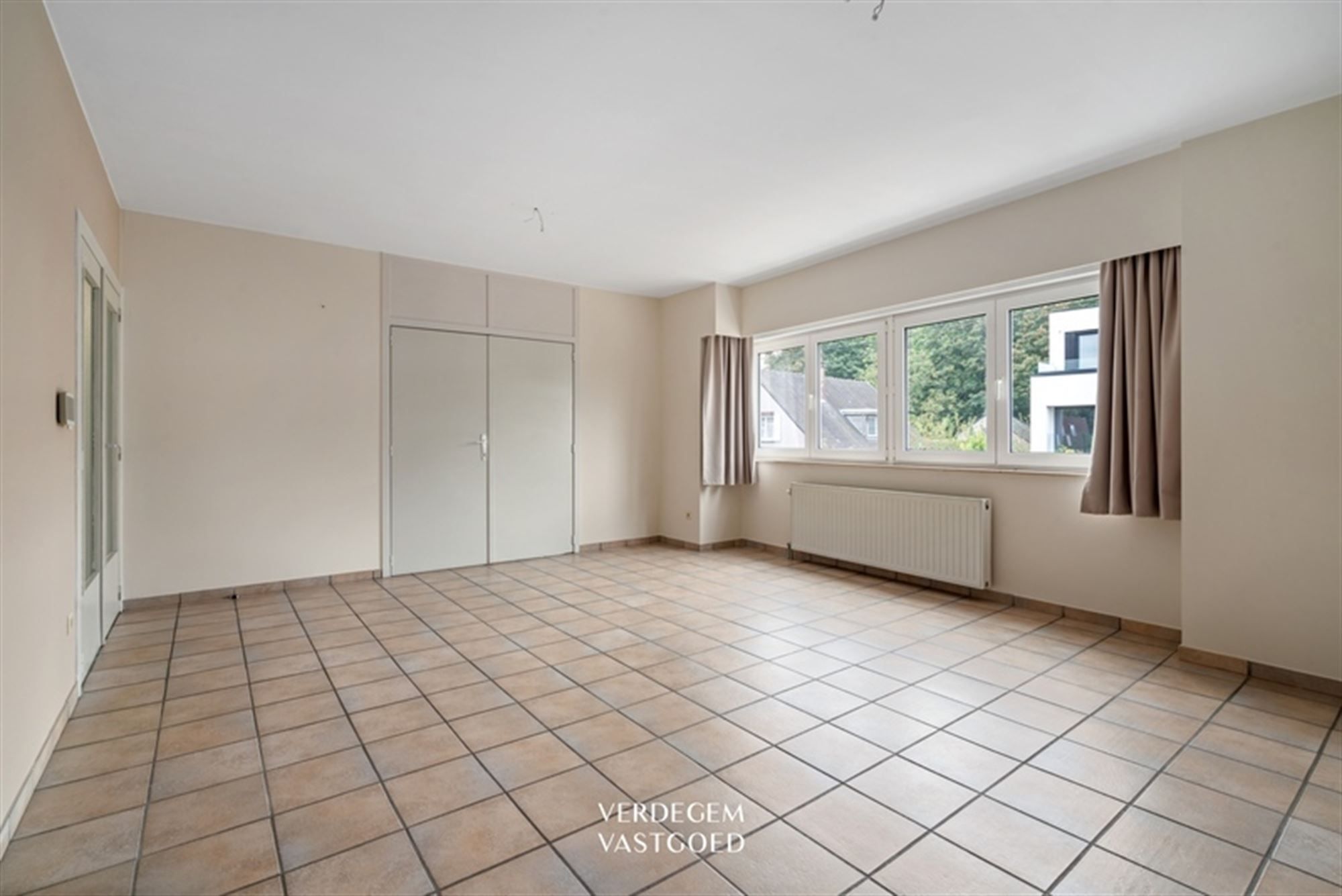 Instapklaar en energiezuinig appartement met 2 slaapkamers, groot terras en garage foto 4