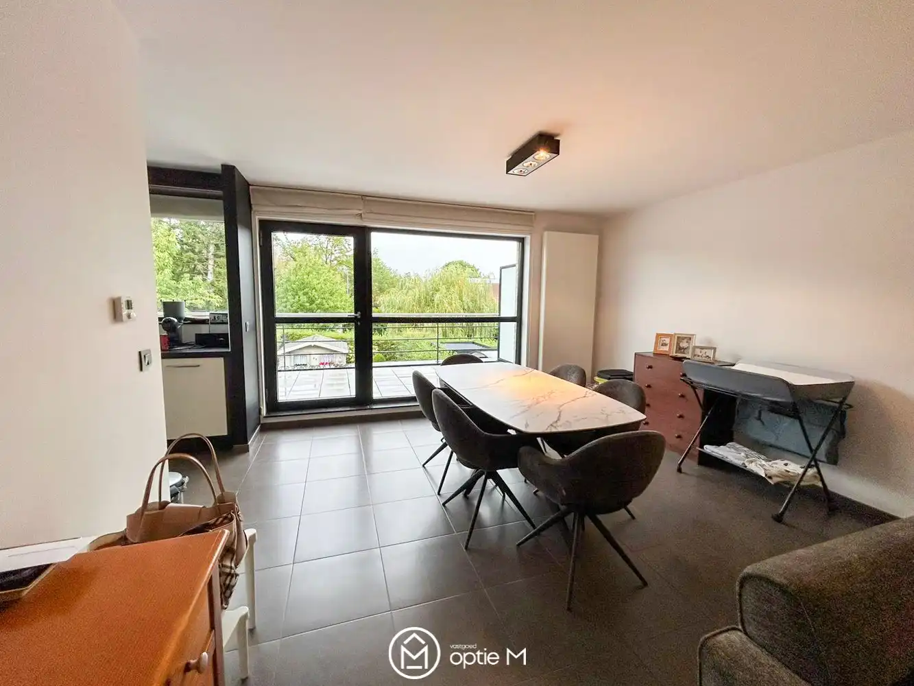 Lichtrijk appartement te huur in Tienen – met twee parkeerplaatsen en ruim terras foto 6