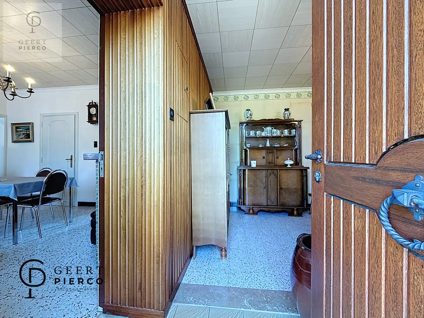 Charmante woning met schuur foto 3